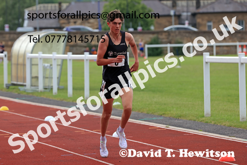 Middle Distance, 2026 Northumberland Schools Track and Field, Wentworth, Hexhan. Photo: David T. Hewitson/Sports for All Pics